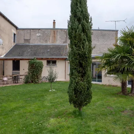 Chez L'emeu Line فيلة La Trimouille